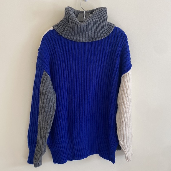 Zara Multicolor Sweater - Picture 2 of 3